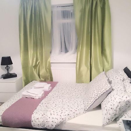 Abbey Wood Station Five Bedroom Self Contained House Eksteriør bilde