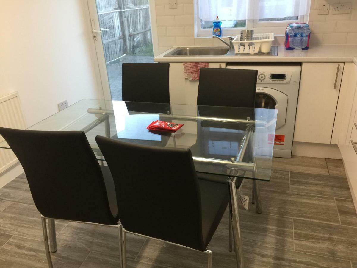 Abbey Wood Station Five Bedroom Self Contained House Eksteriør bilde